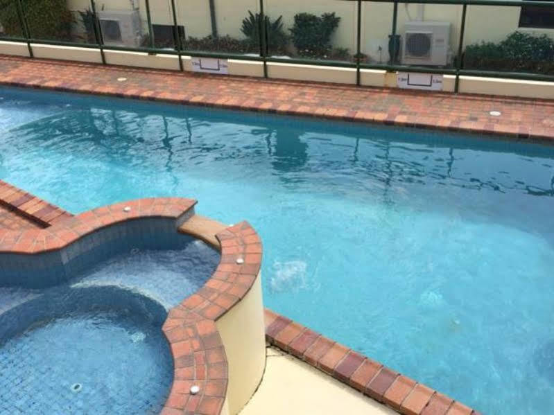 Darcy Arms Hotel Motel Guldkusten Exteriör bild