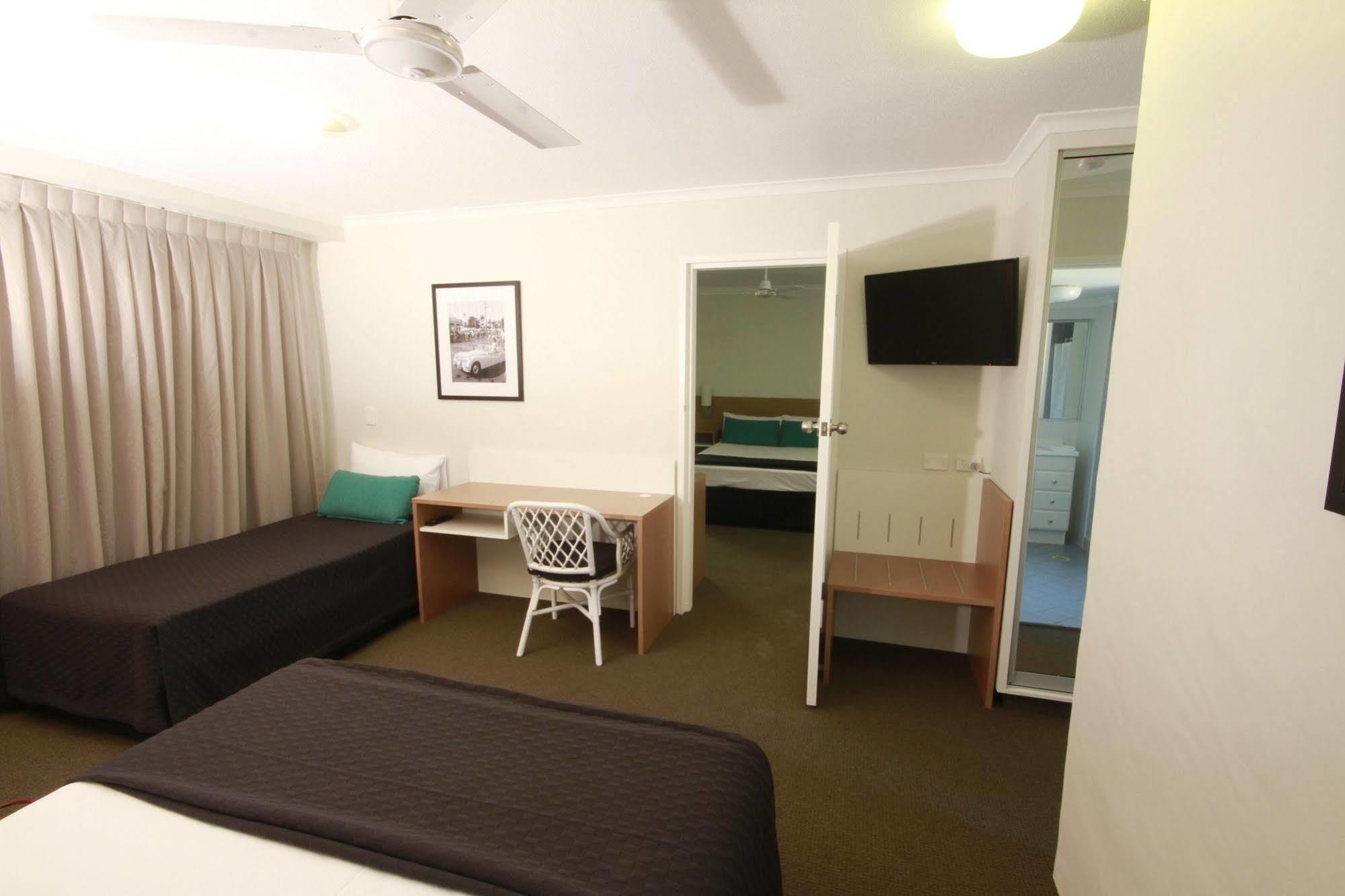 Darcy Arms Hotel Motel Guldkusten Exteriör bild